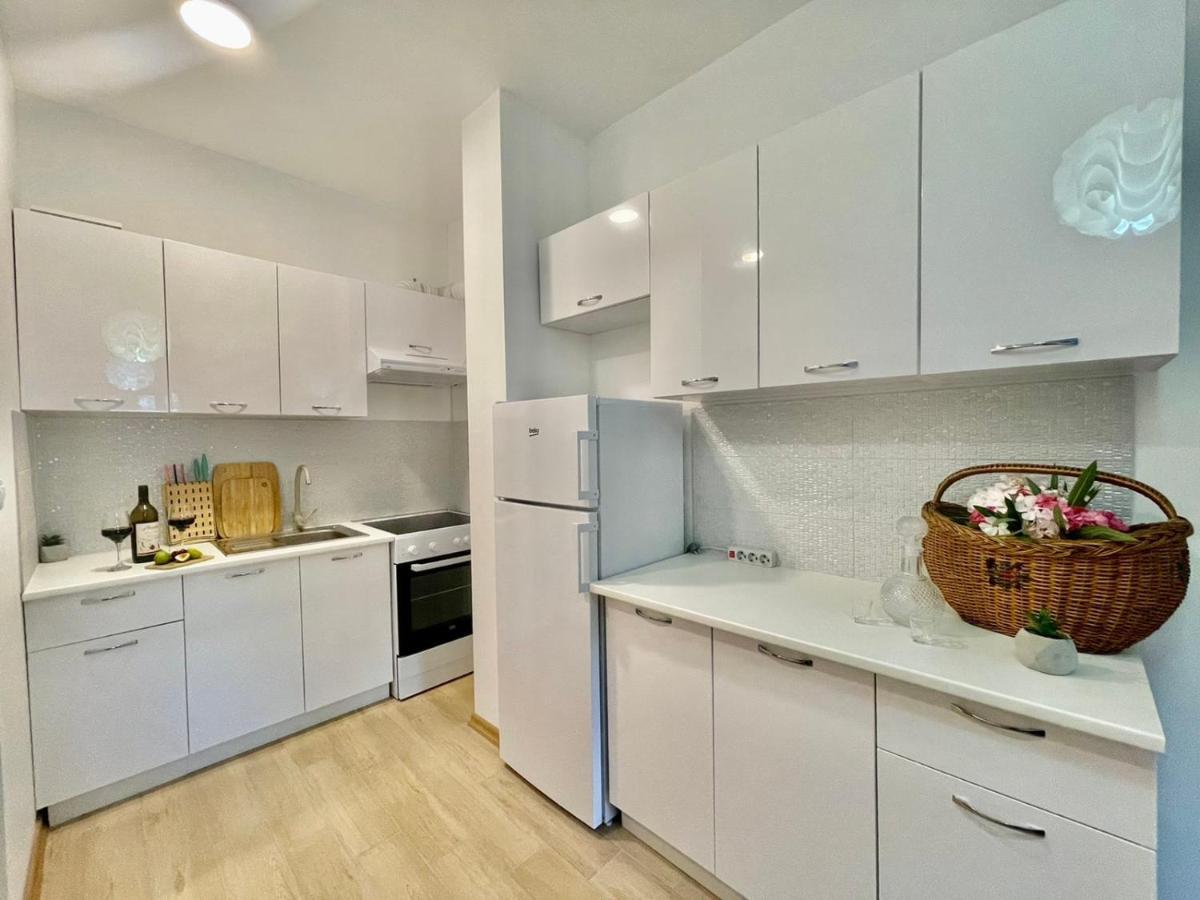 Olive Square Apartment Budva Eksteriør bilde